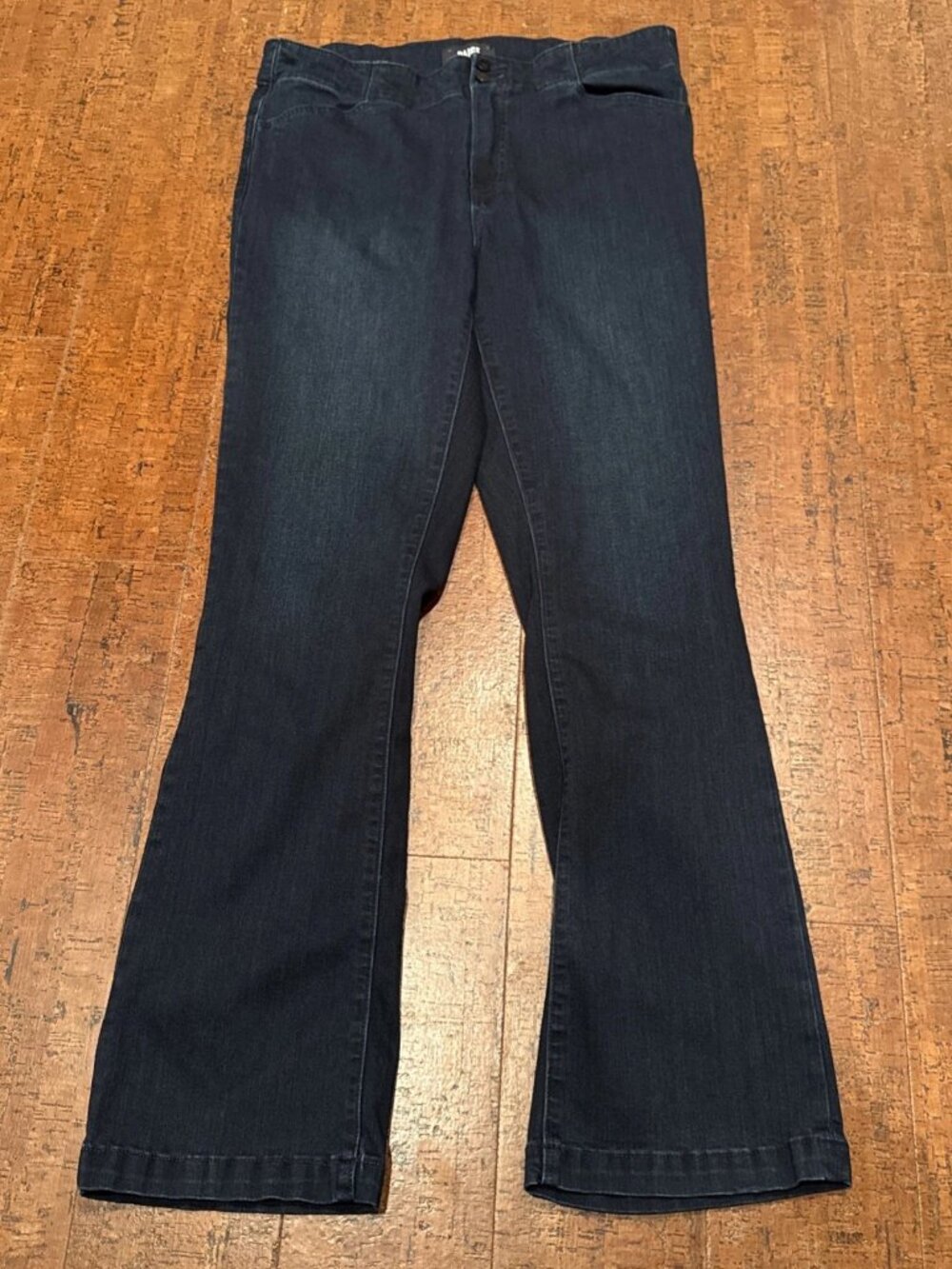 Paige Women’s 32 High Rise Manhattan Bootcut Jeans Dark Wash Blue Stretch Denim